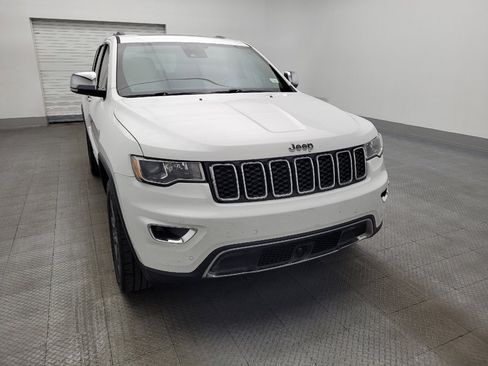 Used 2018 Jeep Grand Cherokee Limited image 14