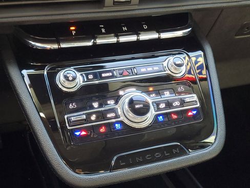 Certified 2020 Lincoln Corsair AWD w/ Equipment Group 101A image 18