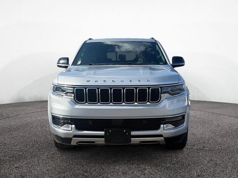 Used 2023 Jeep Wagoneer L Series III w/ Preferred Equipment Group AWD/4WD image 7