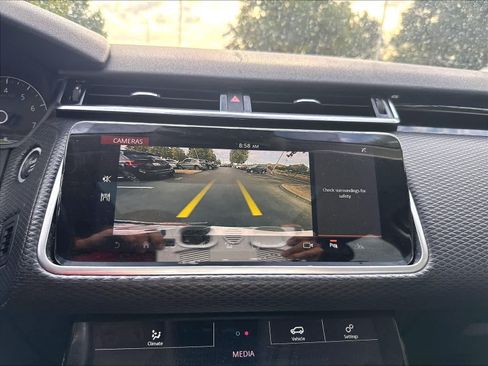 Used 2020 Land Rover Range Rover Velar S AWD/4WD image 16