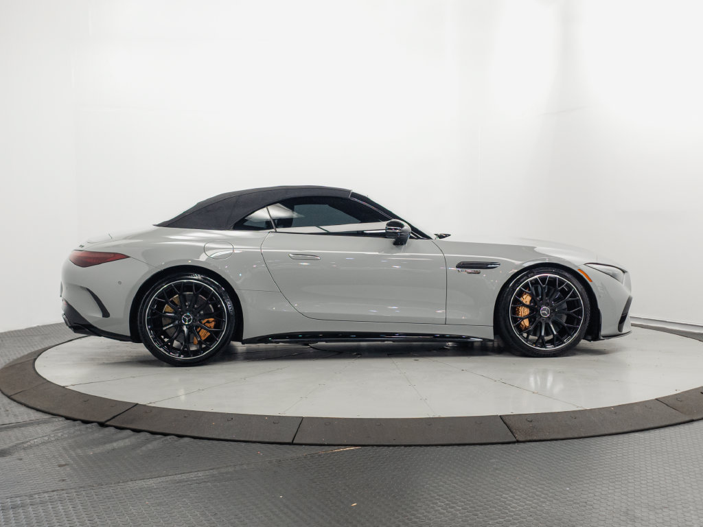 Used 2022 Mercedes-Benz SL 63 AMG 4MATIC w/ AMG Aerodynamic Package image 34