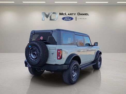 New 2025 Ford Bronco Outer Banks w/ Sasquatch Package image 5