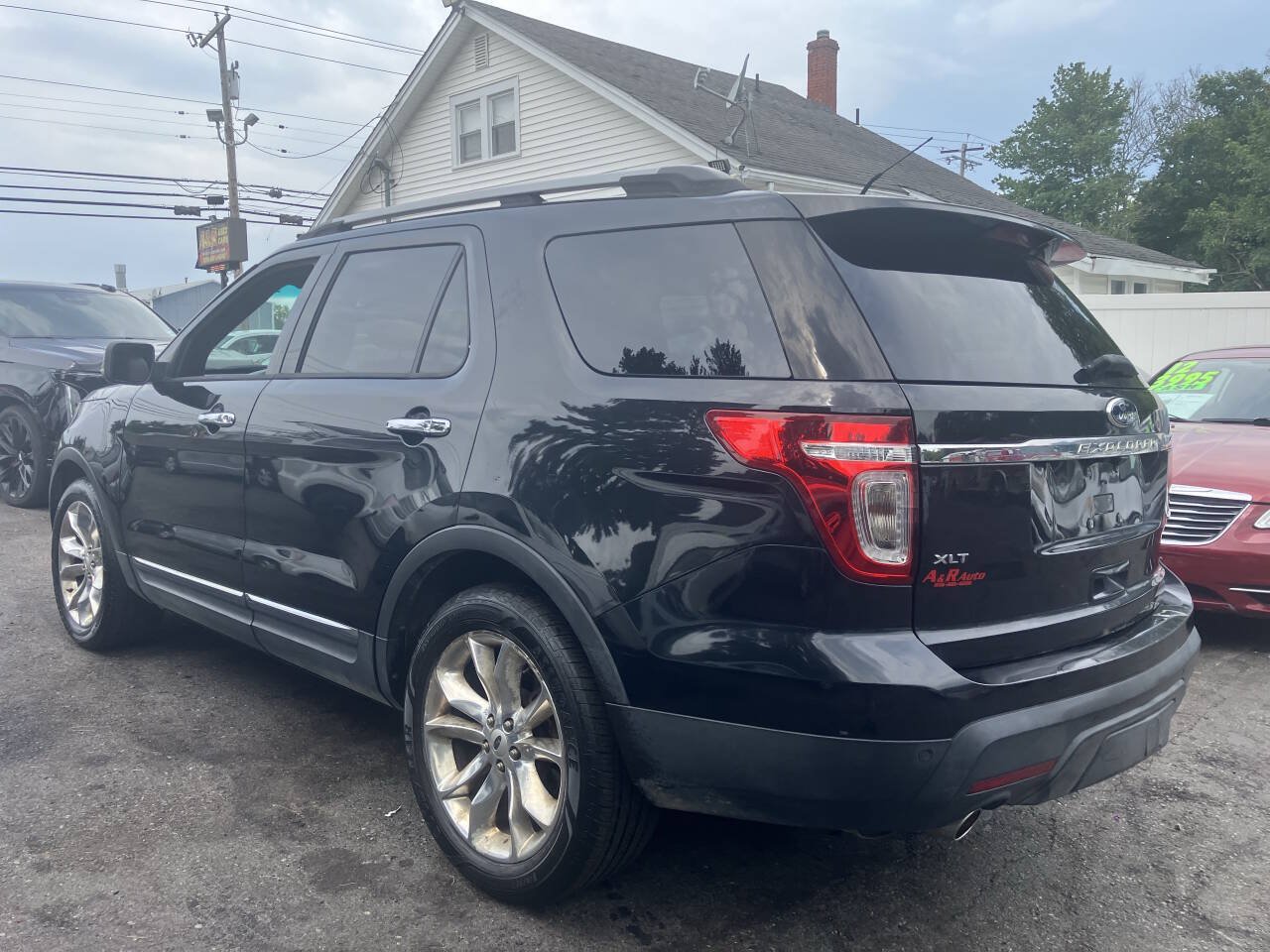 Used 2013 Ford Explorer XLT AWD/4WD image 9