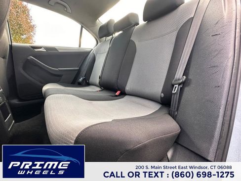 Used 2018 Volkswagen Jetta S image 12