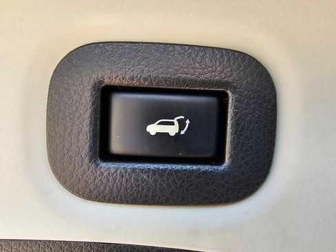 Used 2016 Nissan Rogue SL AWD/4WD image 21
