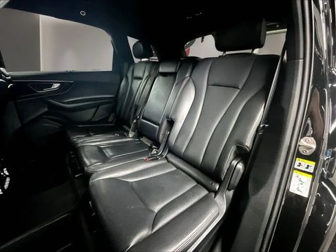 Used 2019 Audi Q7 3.0T Prestige w/ Prestige Package AWD/4WD image 17