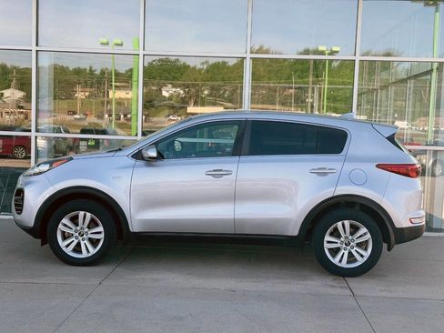 Used 2017 Kia Sportage LX AWD/4WD image 4