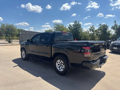 Certified 2024 Nissan Frontier SV w/ Tow Package RWD image 3