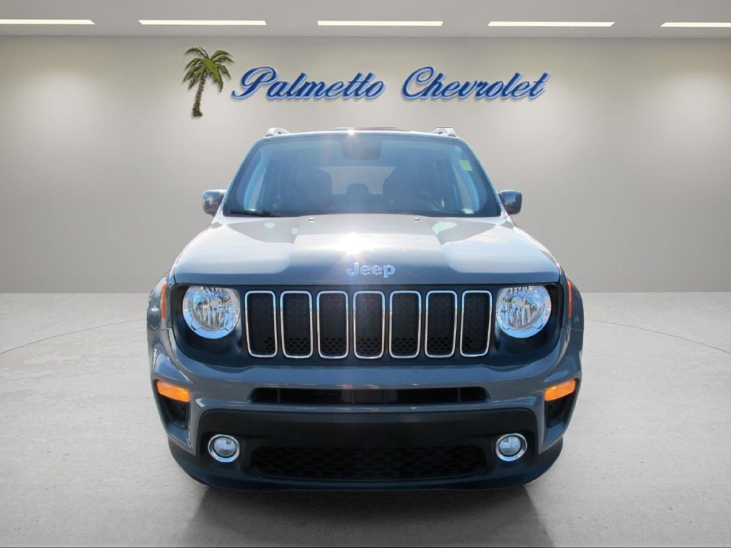 Used 2020 Jeep Renegade Latitude AWD/4WD image 7