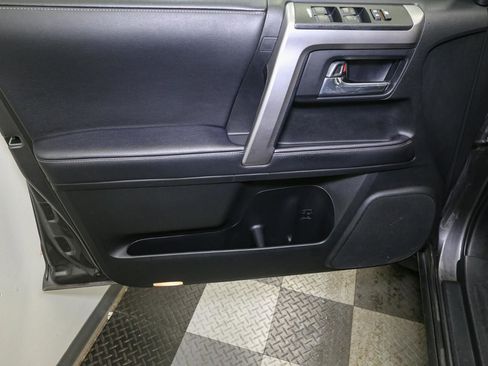 Used 2022 Toyota 4Runner SR5 Premium image 43