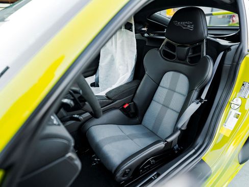 Used 2023 Porsche 718 Cayman GT4 RS image 82