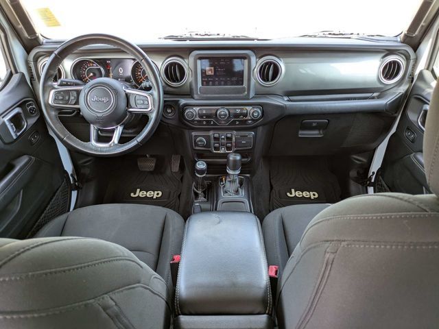 Used 2019 Jeep Wrangler Unlimited Sahara AWD/4WD image 15