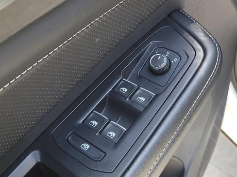 Used 2024 Volkswagen Atlas Cross Sport SE AWD/4WD image 18