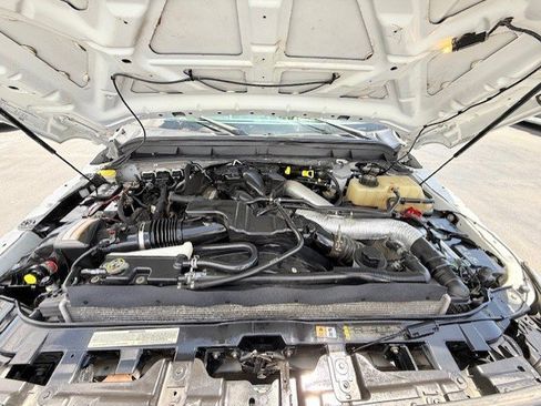 Used 2014 Ford F250 XL w/ Power Equipment Group AWD/4WD image 19