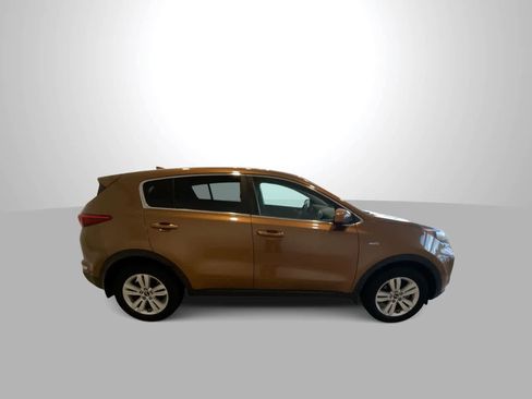 Used 2017 Kia Sportage LX image 9