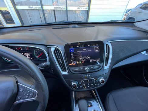 Used 2024 Chevrolet Malibu LT image 33