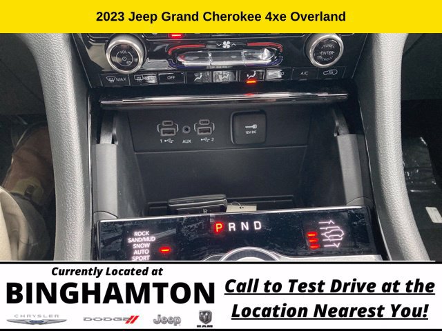 New 2023 Jeep Grand Cherokee Overland AWD/4WD image 13