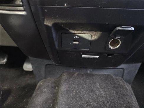 Used 2018 Ford F150 XLT w/ Equipment Group 301A Mid image 17