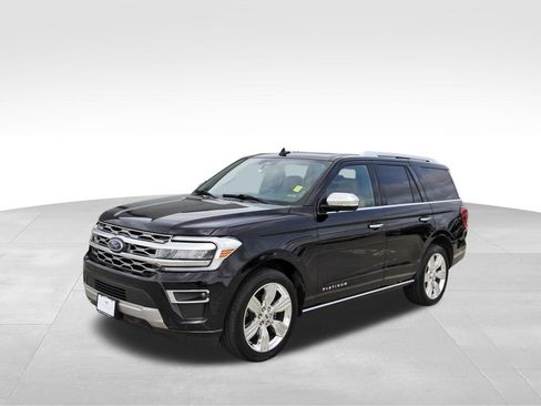 Used 2022 Ford Expedition Platinum image 2