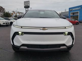 New 2025 Chevrolet Equinox EV LT w/ Convenience Package II video 2