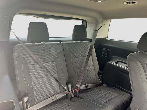 Used 2022 GMC Acadia SLE w/ Driver Convenience Package FWD image 25