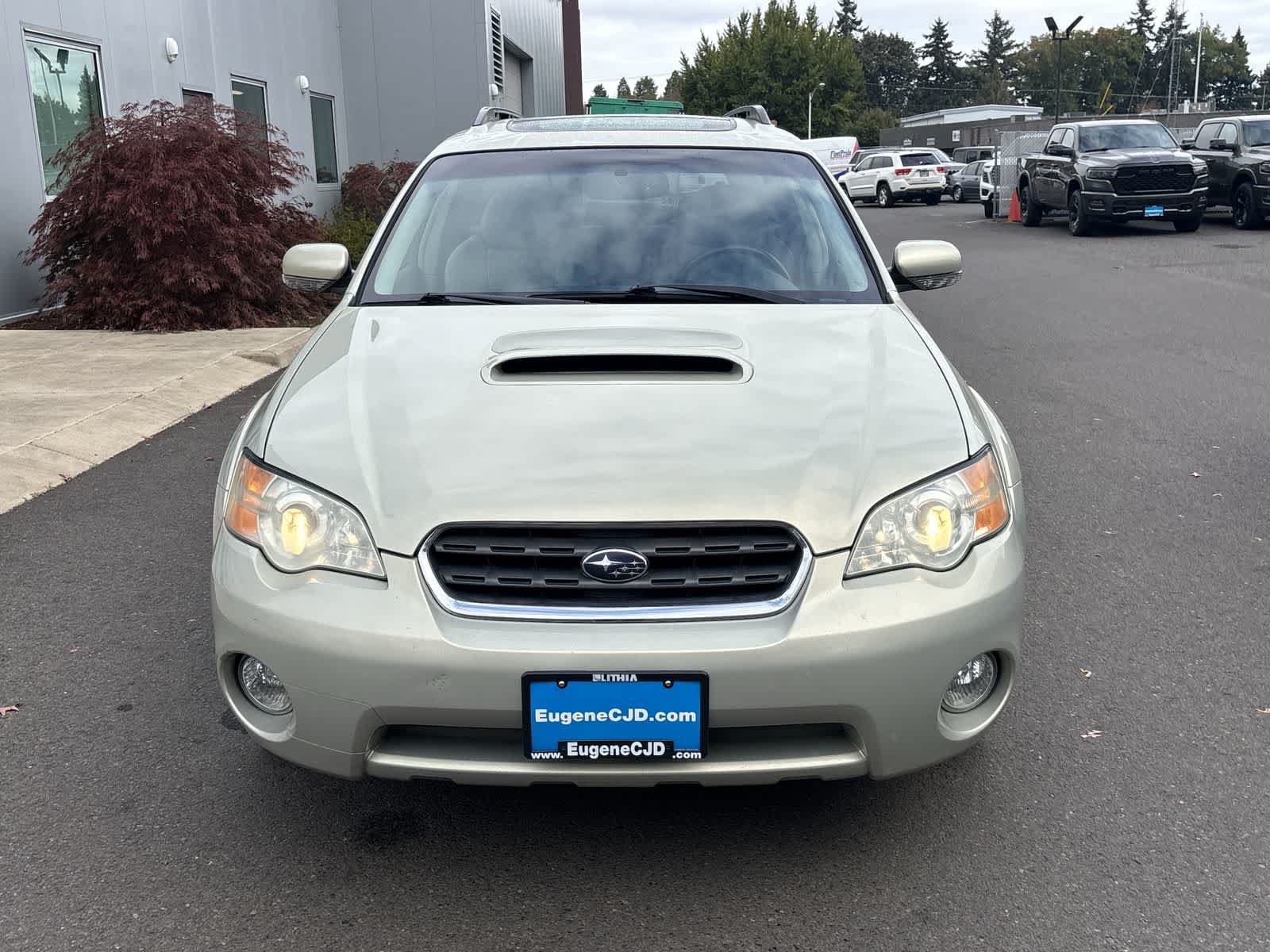 Used 2007 Subaru Outback 2.5XT Limited w/ Popular Equipment Group 2B AWD/4WD image 8