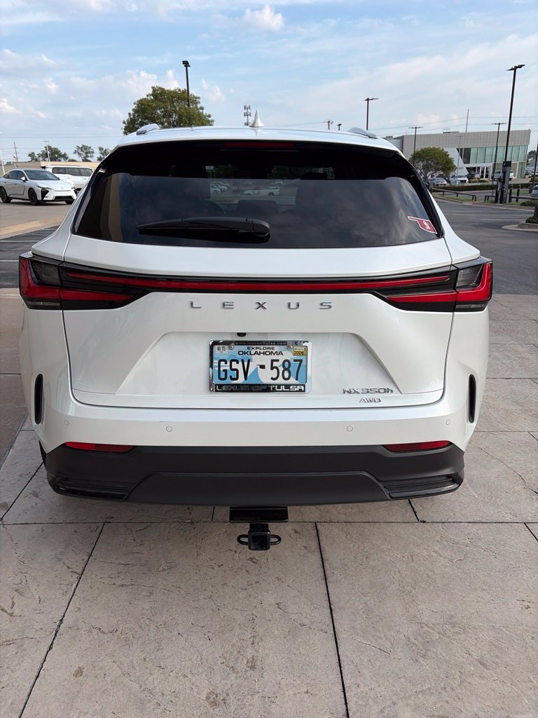 Used 2024 Lexus NX 350h AWD image 10
