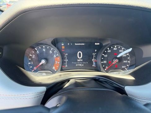 Used 2023 Jeep Compass Limited w/ Sun and Sound Group AWD/4WD image 12