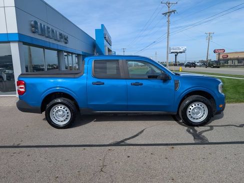 Used 2022 Ford Maverick XL FWD image 2