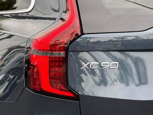 New 2026 Volvo XC90 T8 Ultra w/ Protection Package Premier image 27