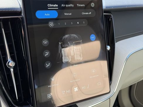 New 2026 Volvo XC60 B5 Ultra w/ Protection Package Premier image 16