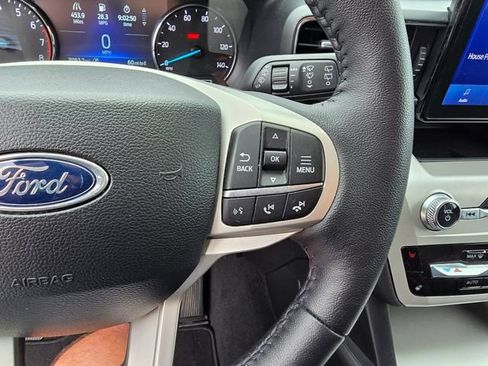 Used 2024 Ford Explorer XLT w/ Equipment Group 202A AWD/4WD image 29