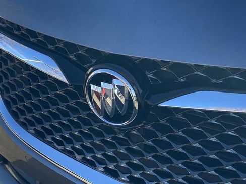 Used 2023 Buick Enclave Avenir w/ Avenir Technology Package image 28