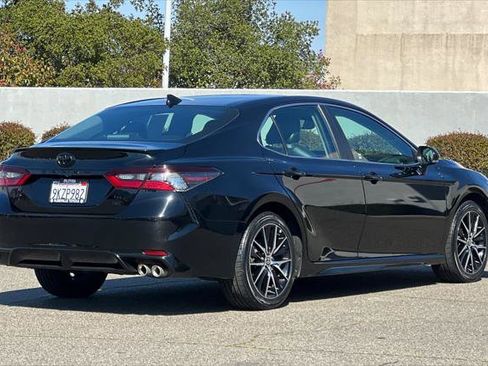 Certified 2024 Toyota Camry SE w/ Convenience Package image 2