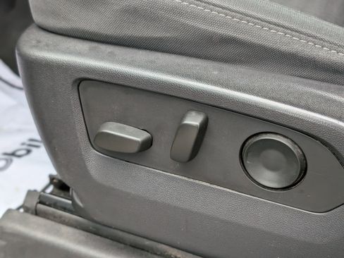 Used 2023 Chevrolet Silverado 1500 Custom image 27