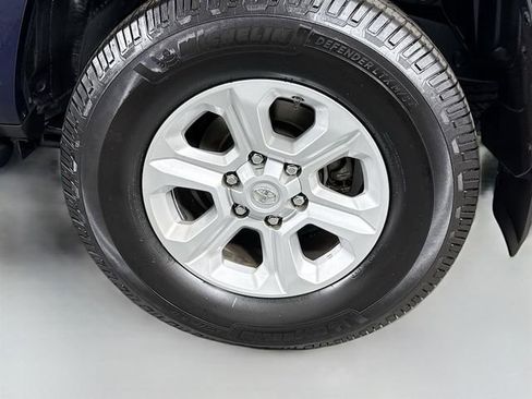 Certified 2020 Toyota 4Runner SR5 Premium AWD/4WD image 30