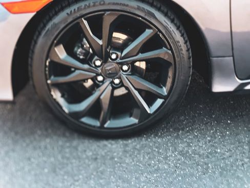 Used 2020 Honda Civic Sport image 12