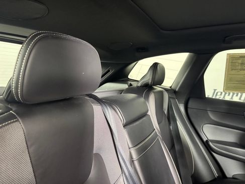 Used 2020 Volvo XC60 T5 R-Design AWD/4WD image 29