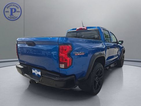 Used 2023 Chevrolet Colorado Trail Boss w/ Technology Package AWD/4WD image 8