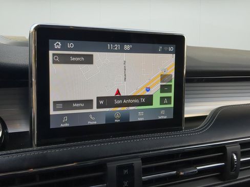 Used 2022 Lincoln Corsair AWD w/ Premium Package image 17