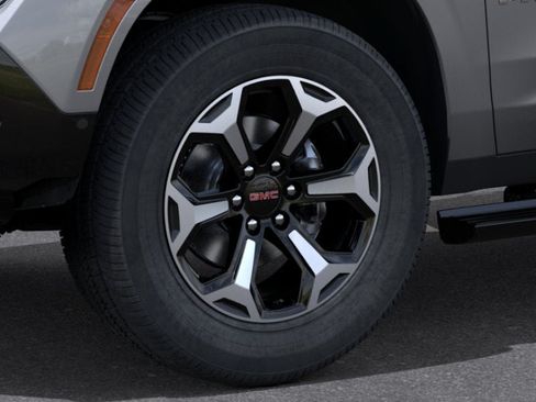 New 2026 GMC Yukon AT4 Ultimate w/ LPO, Floor Liner Package AWD/4WD image 9