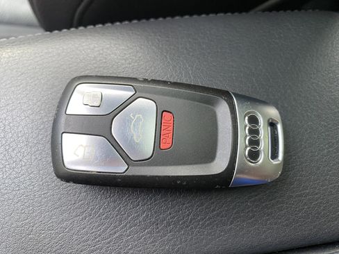 Used 2017 Audi Q7 3.0T Premium Plus w/ Premium Plus Package image 38