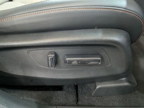 Used 2024 Honda CR-V Sport Touring image 12