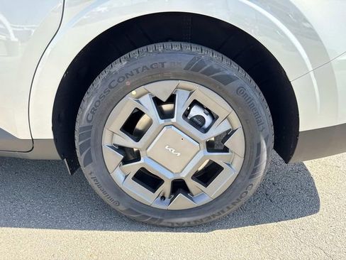 New 2026 Kia Carnival EX image 29