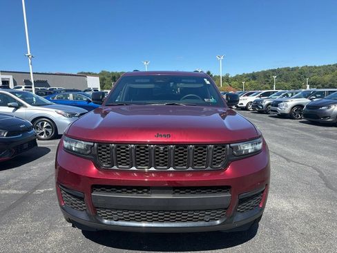Used 2025 Jeep Grand Cherokee L Limited w/ Luxury Tech Group II AWD/4WD image 9