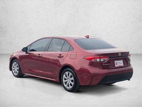 Used 2025 Toyota Corolla LE FWD image 8
