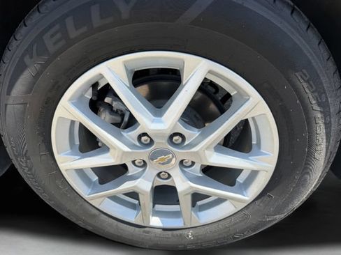 Used 2023 Chevrolet Equinox LT AWD/4WD image 37