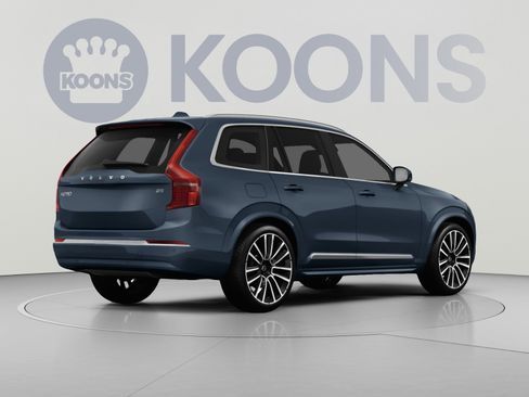 Used 2023 Volvo XC90 B5 Plus w/ Protection Package Premier AWD/4WD image 4