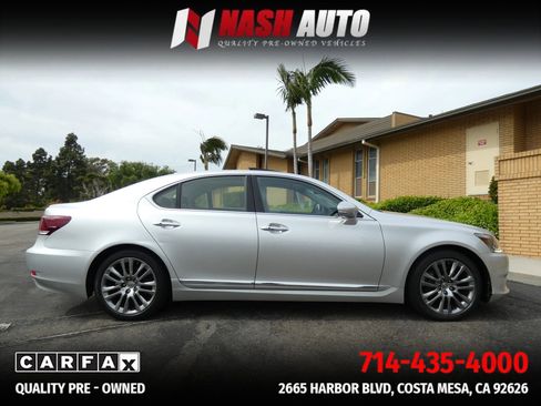 Used 2016 Lexus LS 460 w/ Comfort Package image 18