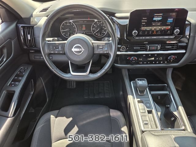 Used 2024 Nissan Pathfinder SV FWD image 13